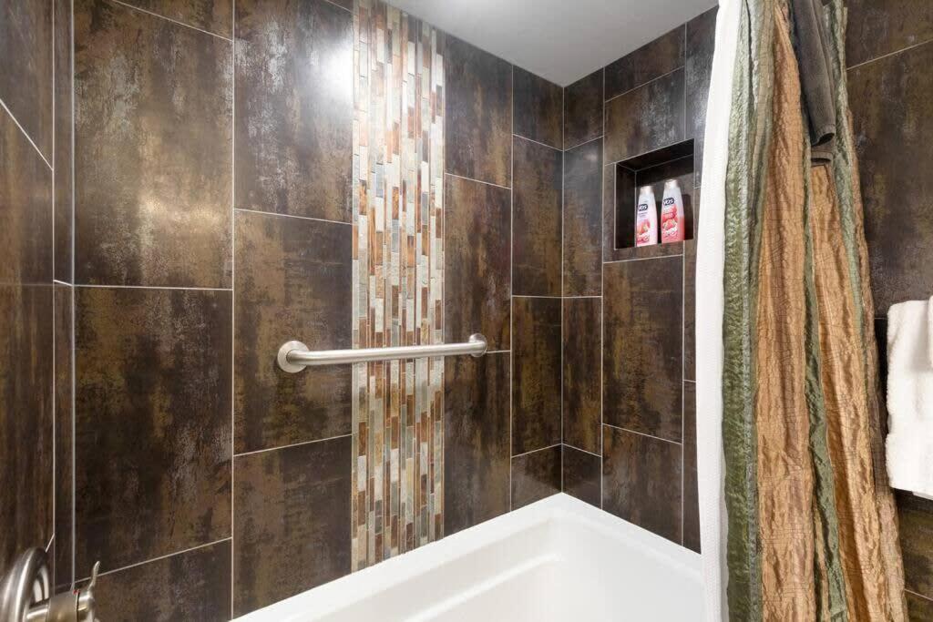 Downtown Chalet Close To Main St With Pool And Hot Tub Breckenridge Eksteriør billede